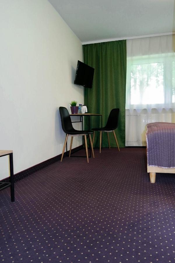 נאדארז'ין Hotel George מראה חיצוני תמונה