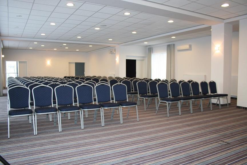 נאדארז'ין Hotel George מראה חיצוני תמונה