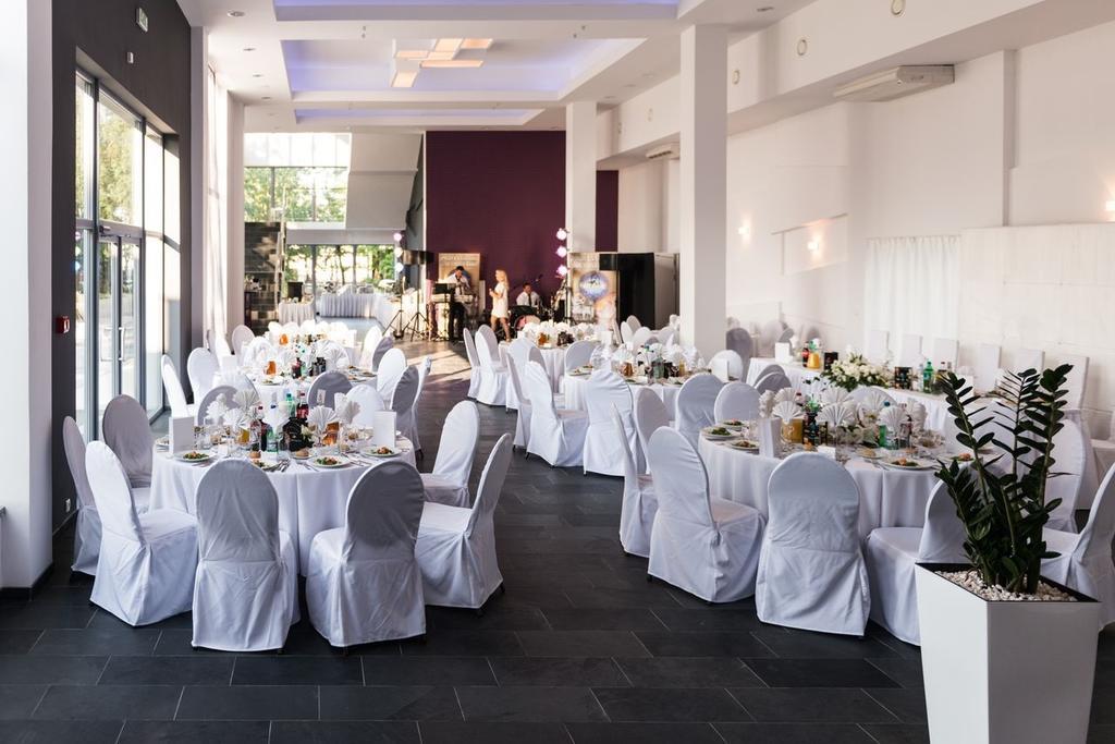 נאדארז'ין Hotel George מראה חיצוני תמונה